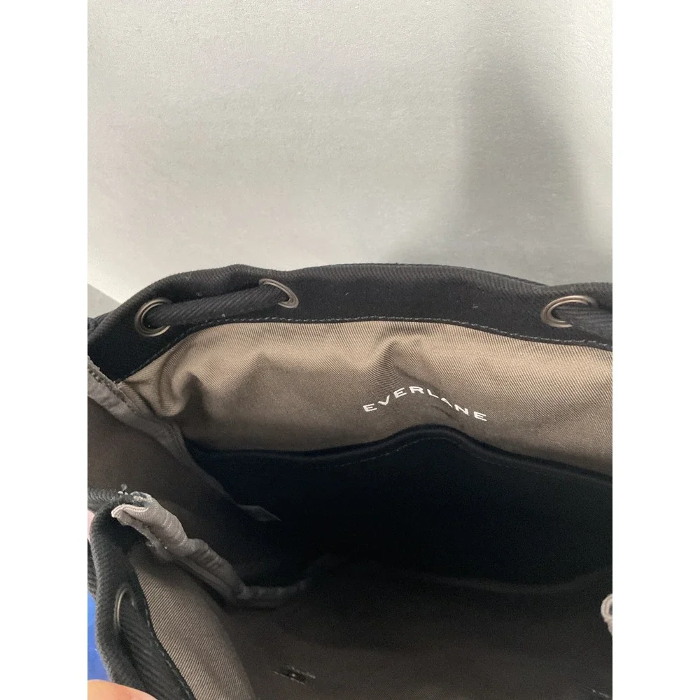 Everlane Unisex The Modern Snap Backpack Black Canvas OS
